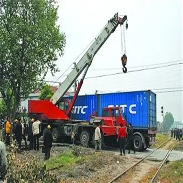 凤岗镇如何快速找到附近的吊车救援公司